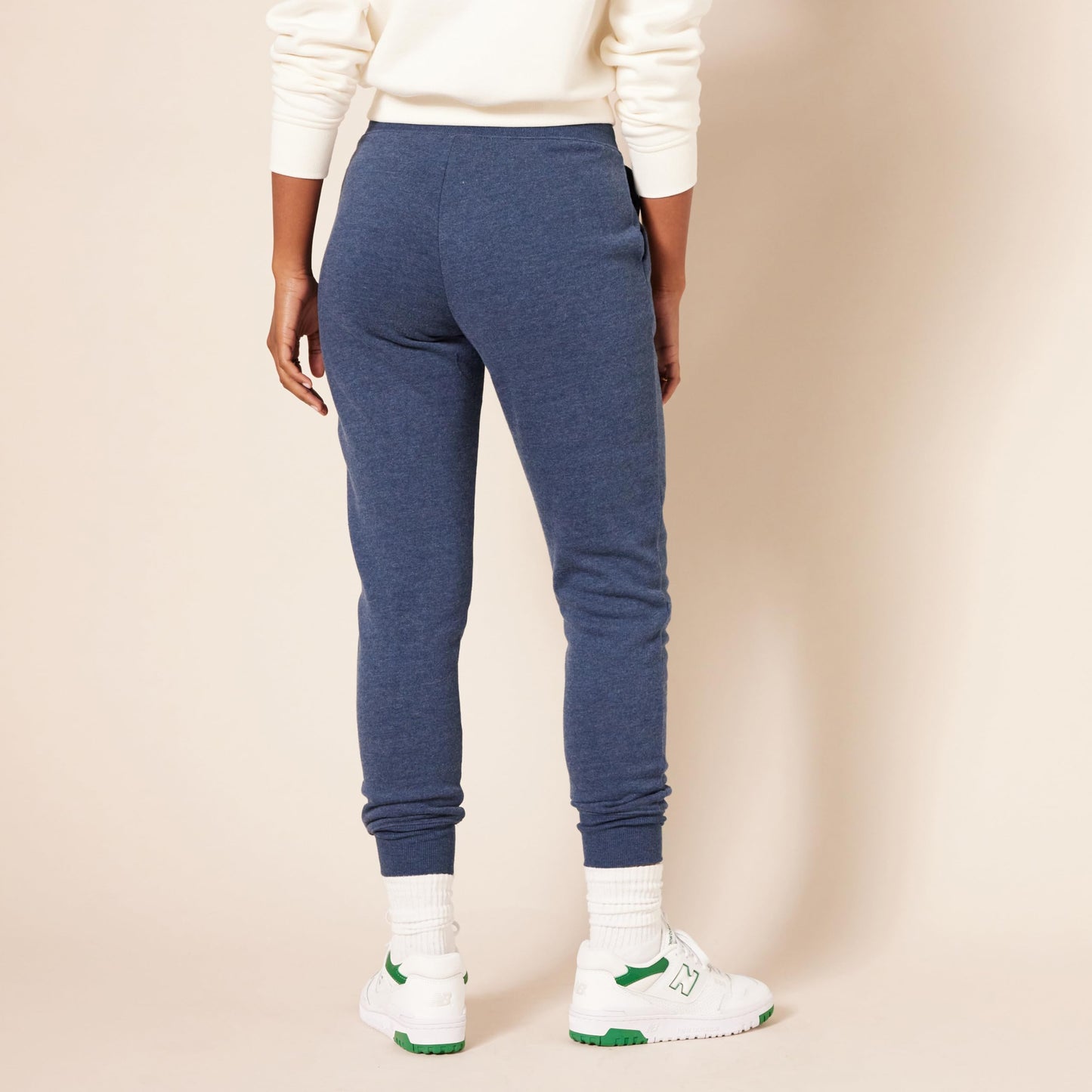 Amazon Essentials Women's Fleece Jogger Sweatpant (Available in Plus Size), Navy Heather, Medium