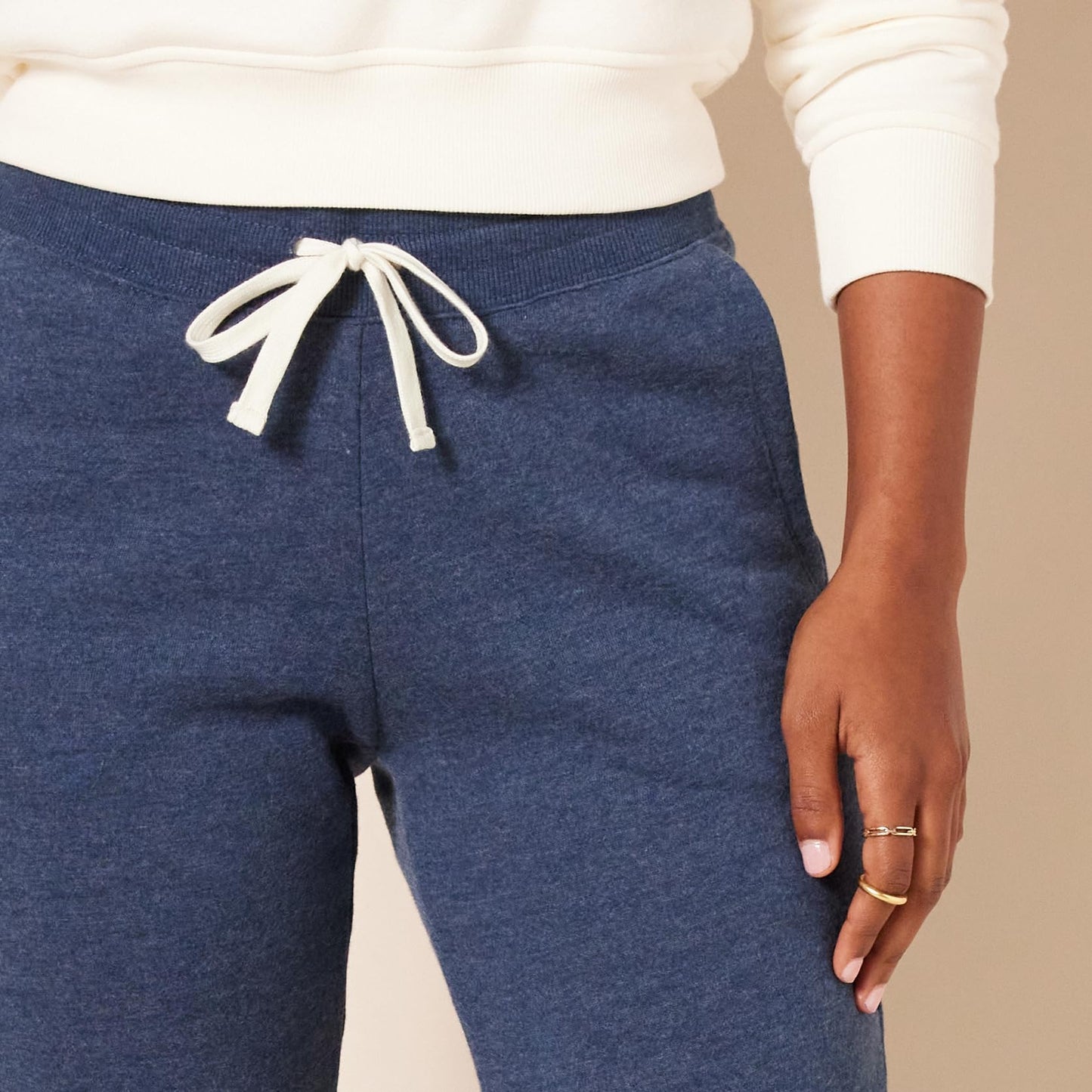 Amazon Essentials Women's Fleece Jogger Sweatpant (Available in Plus Size), Navy Heather, Medium